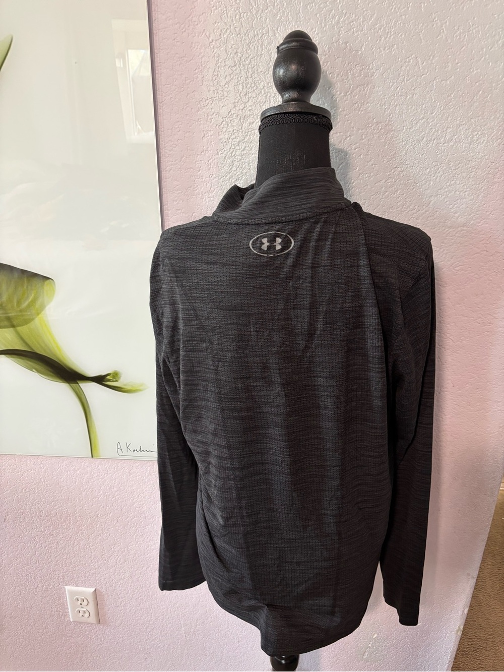 Under Armour shirt size large - Picture 4 of 5